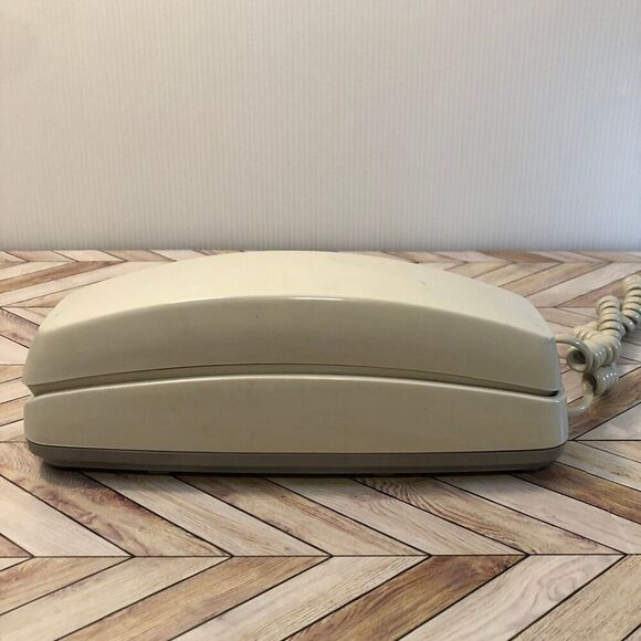 Vintage Conair Phone PR5001 Beige Big Button Corded Telephone UNTESTED - Picture 10 of 10